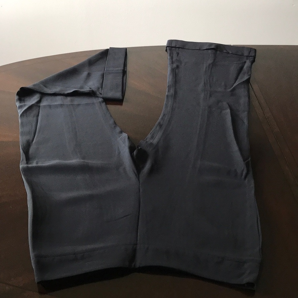 🇺🇸Giorgio Armani 100% Silk flared bottom dress pants